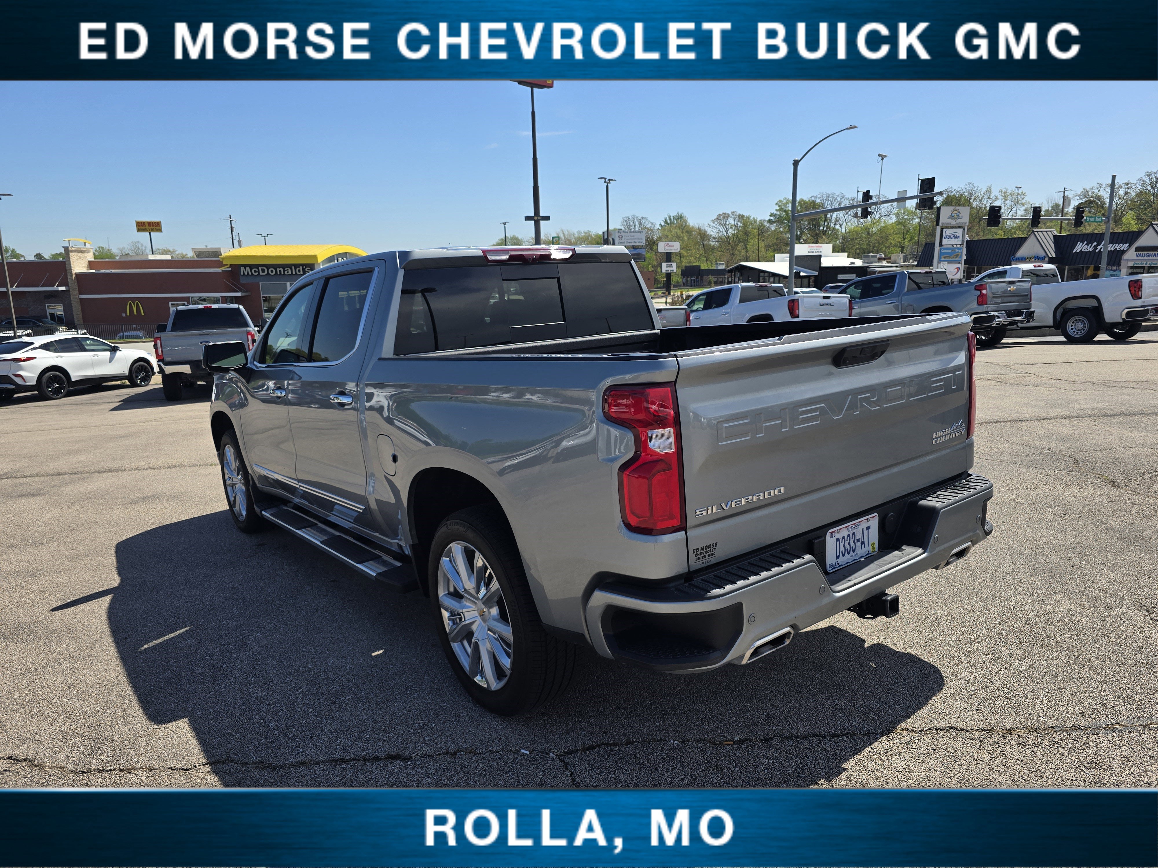 Certified 2026 Chevrolet Silverado 1500 High Country w/ Technology Package AWD/4WD image 5