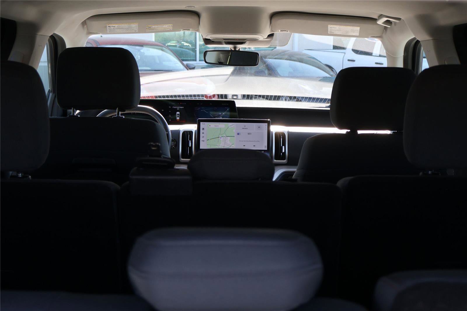 Certified 2025 Ford Expedition Active image 27