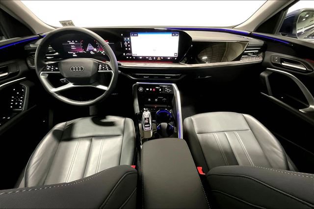 Used 2025 Audi Q5 Premium w/ Convenience Package image 14