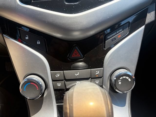 Used 2012 Chevrolet Cruze LT FWD image 11