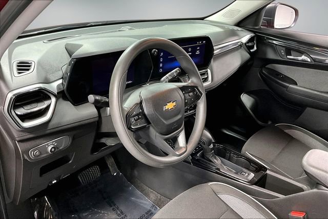 Used 2024 Chevrolet TrailBlazer LS w/ LS Convenience Package image 16