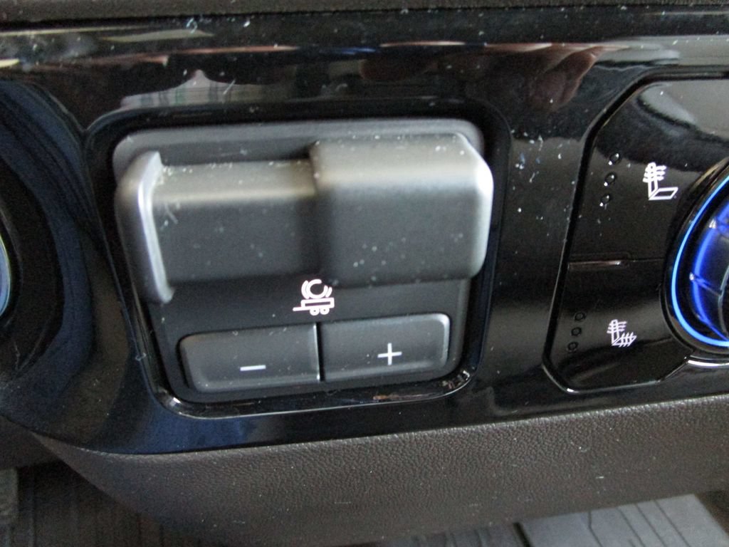 Used 2026 GMC Sierra 2500 SLE w/ SLE Value Package; AWD/4WD image 49