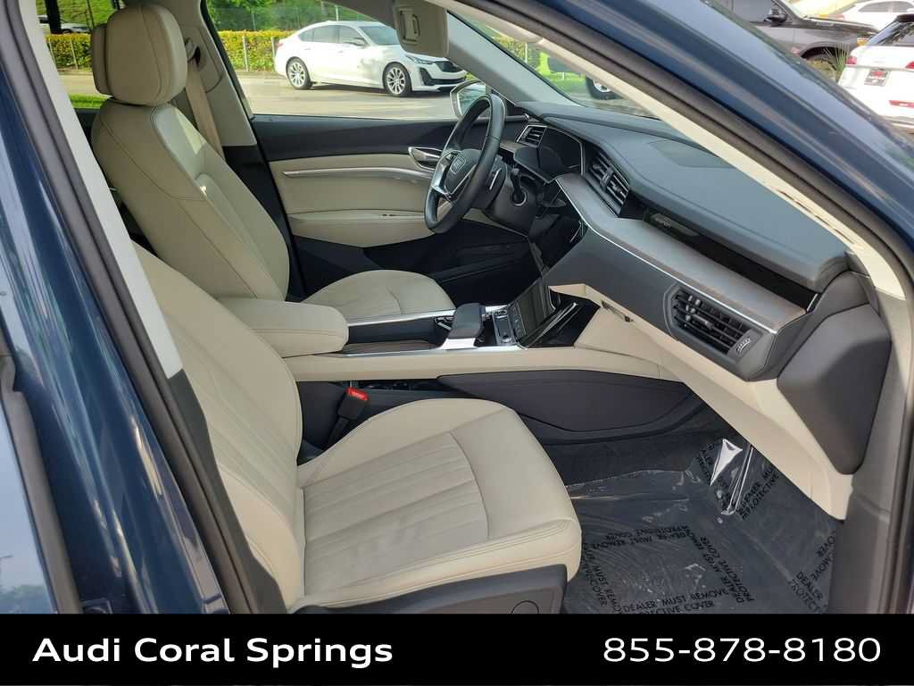 Certified 2024 Audi Q8 e-tron Premium Plus AWD/4WD image 22