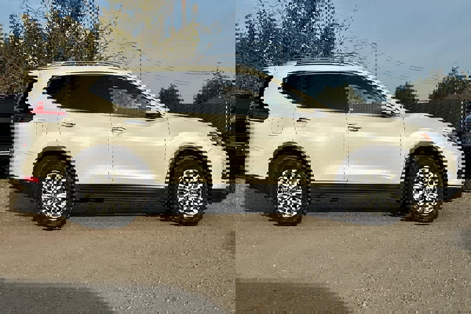 Certified 2020 Nissan Rogue SV image 9