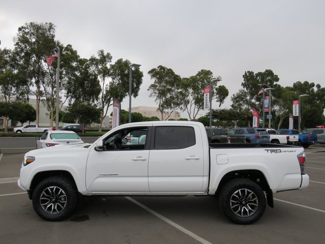 Certified 2020 Toyota Tacoma TRD Sport image 8