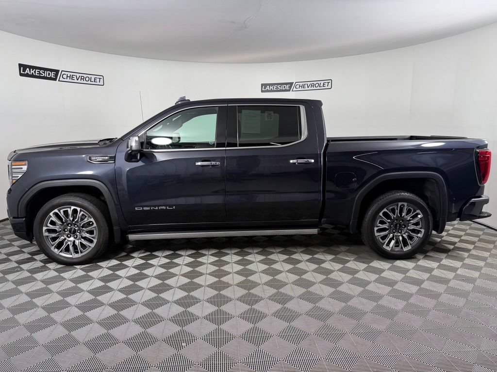 Used 2023 GMC Sierra 1500 Denali Ultimate AWD/4WD image 3