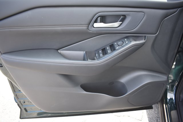 New 2026 Nissan Rogue Dark Armor FWD image 11