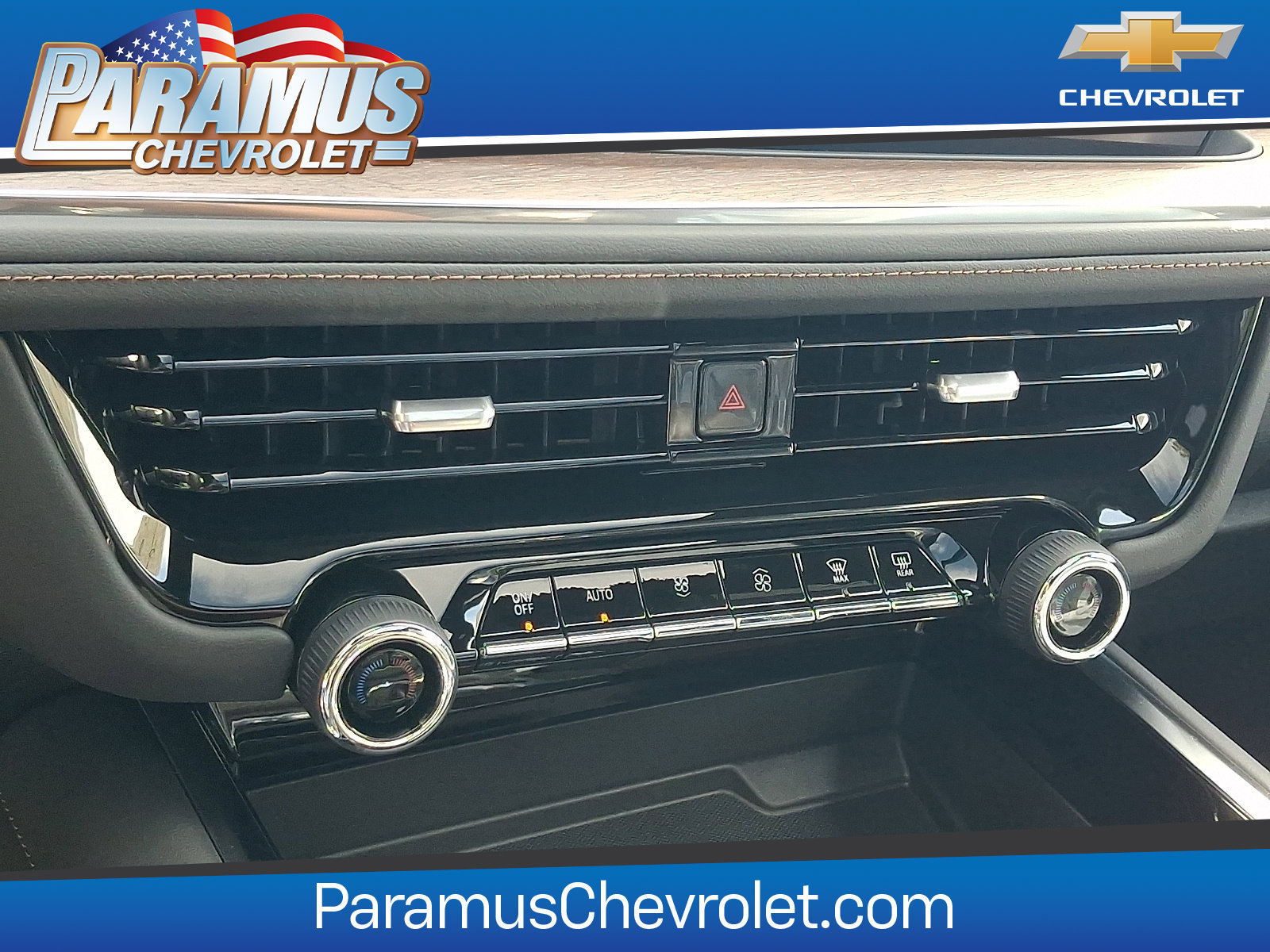 New 2026 Chevrolet Suburban High Country AWD/4WD image 12