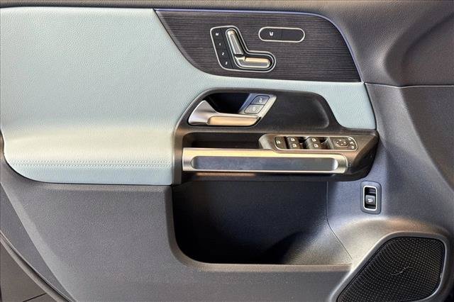 New 2026 Mercedes-Benz GLB 250 image 16