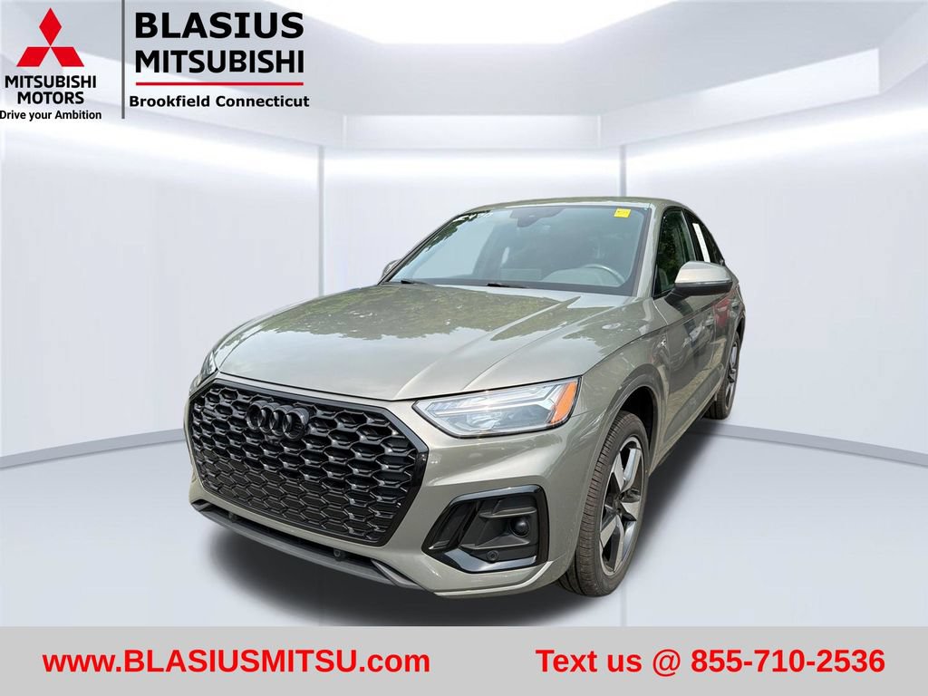 Used 2023 Audi Q5 2.0T Premium Plus w/ Premium Plus Package AWD/4WD image 3