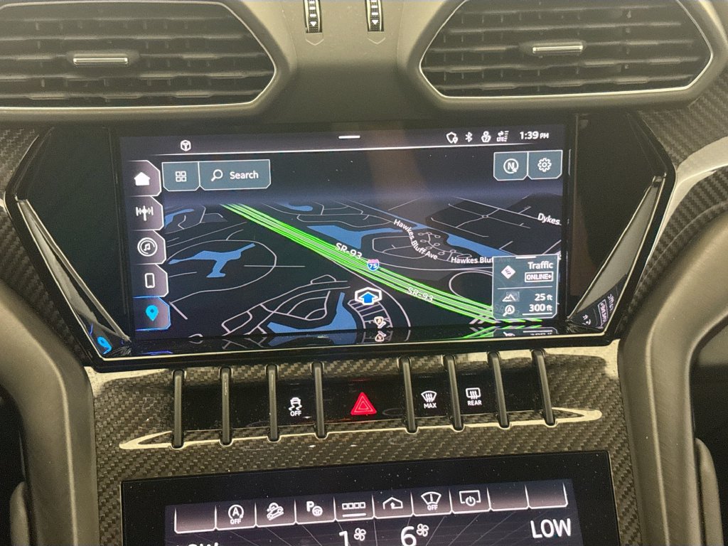 Used 2024 Lamborghini Urus S AWD/4WD image 13