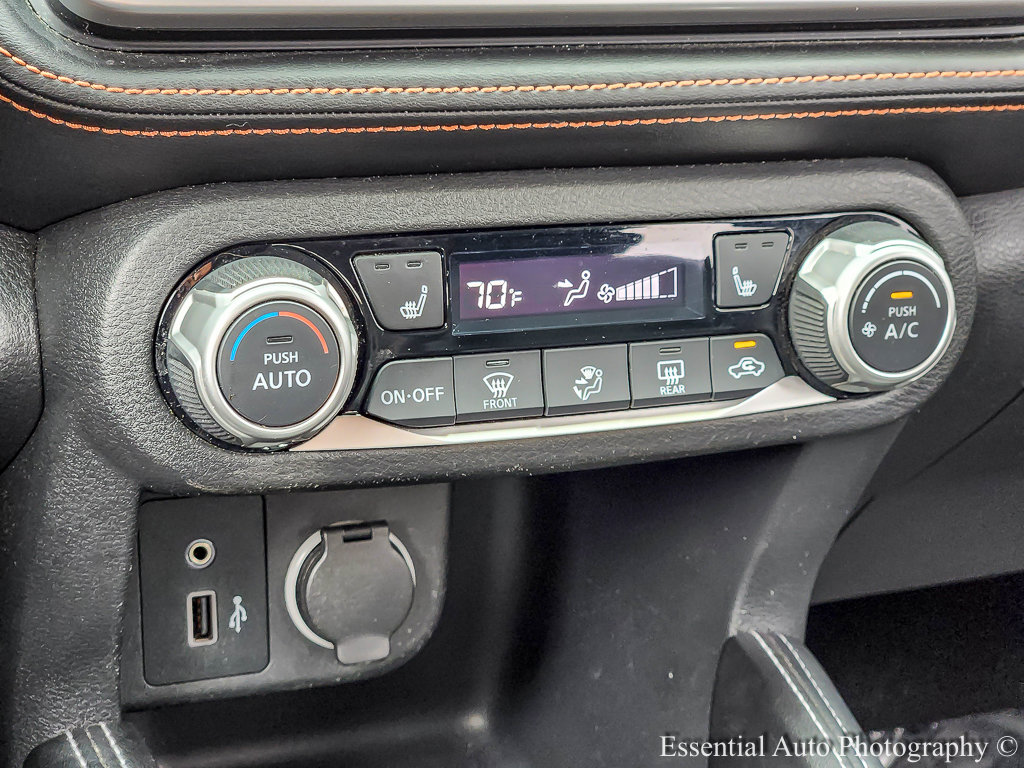 Used 2020 Nissan Kicks SR w/ SR Premium Package FWD image 19