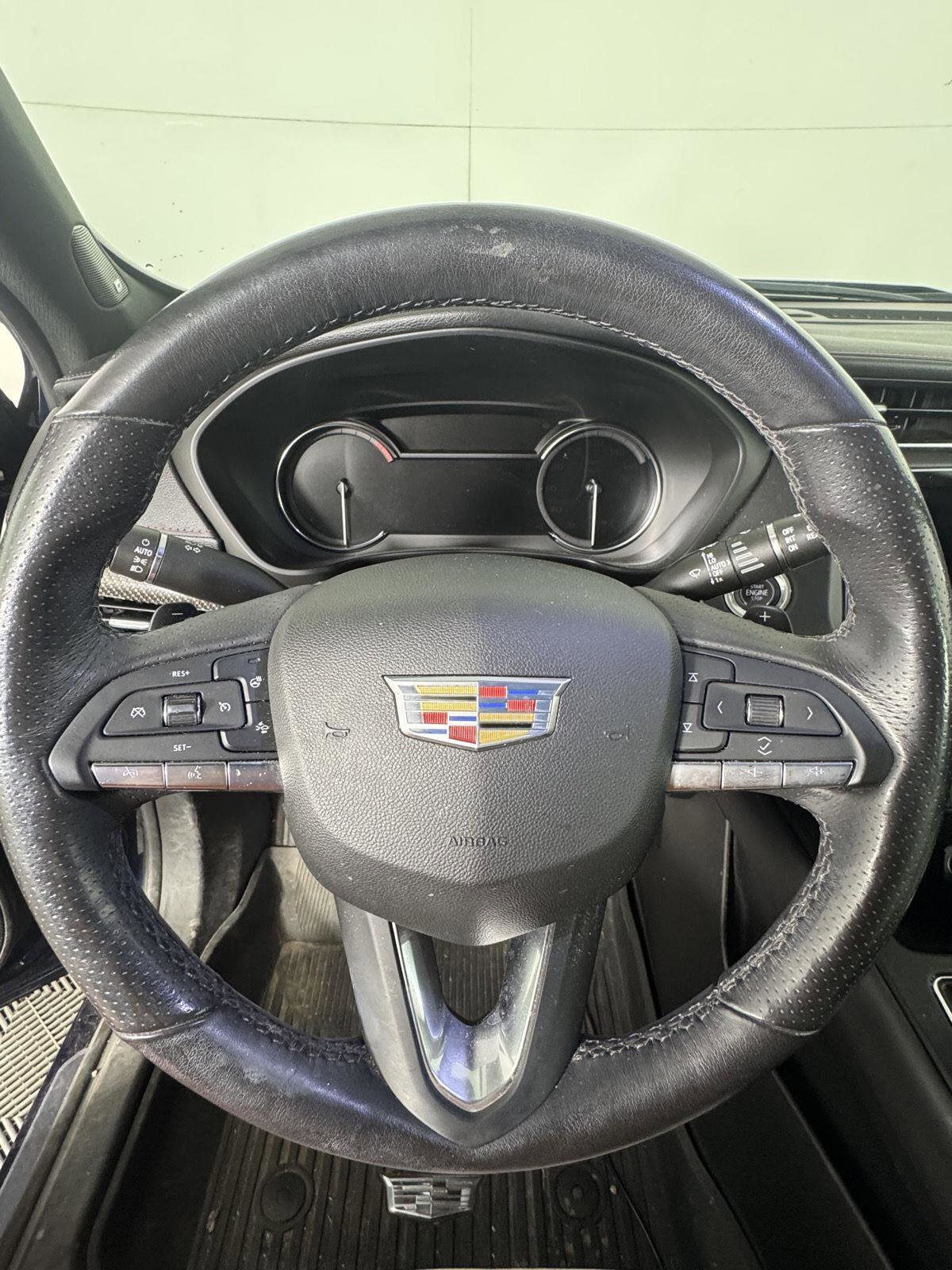 Used 2021 Cadillac XT4 Sport AWD/4WD image 13