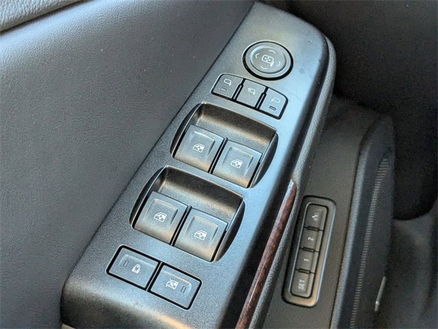 Used 2017 GMC Yukon SLT w/ Open Road Package image 29