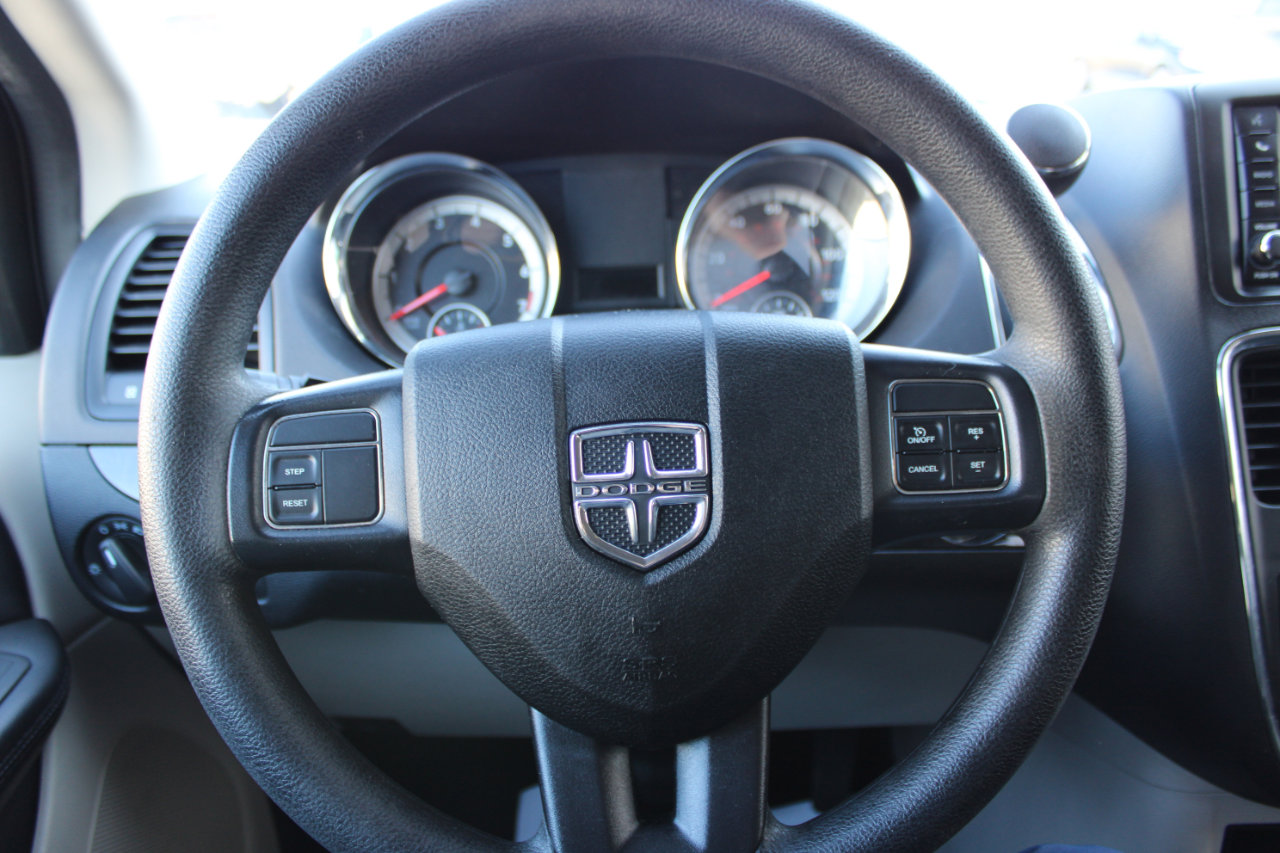Used 2019 Dodge Grand Caravan SE image 17