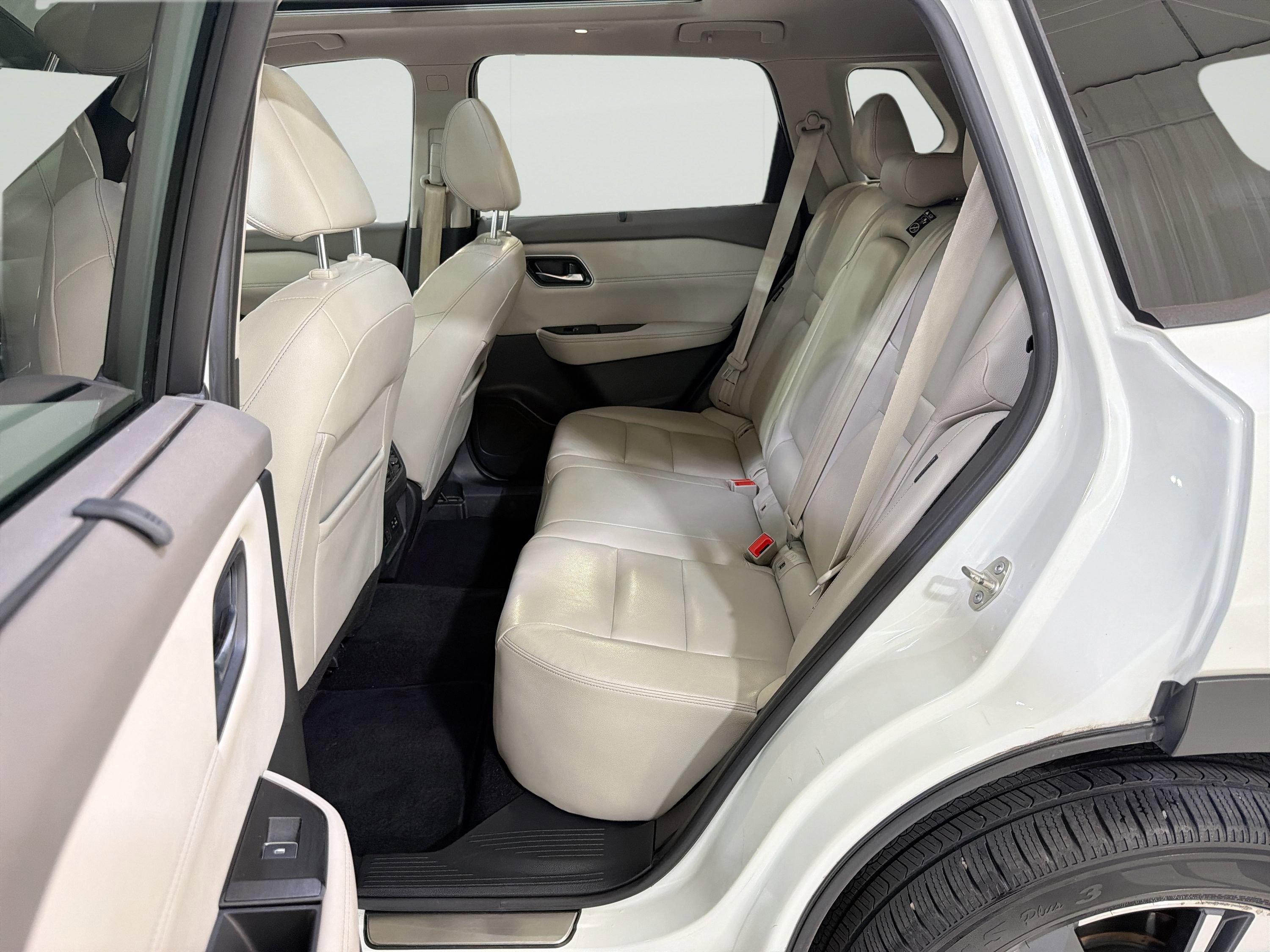 Used 2021 Nissan Rogue SL w/ Premium Package FWD image 25