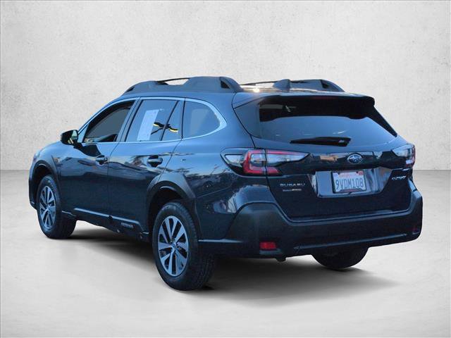Used 2025 Subaru Outback Premium image 8