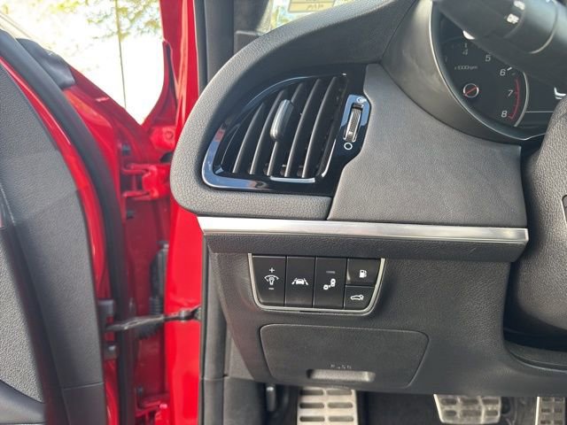 Used 2021 Kia Stinger GT2 image 13