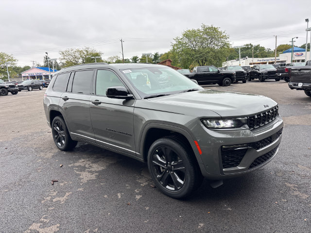 New 2027 Jeep Grand Cherokee L Limited AWD/4WD image 2