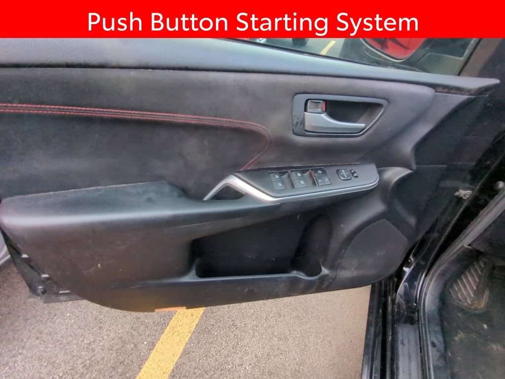 Used 2015 Toyota Camry XSE w/ Moonroof Package FWD image 8