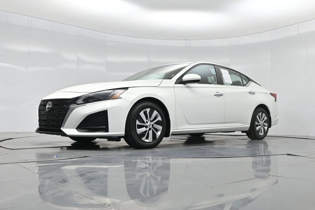 Used 2023 Nissan Altima 2.5 S FWD image 48