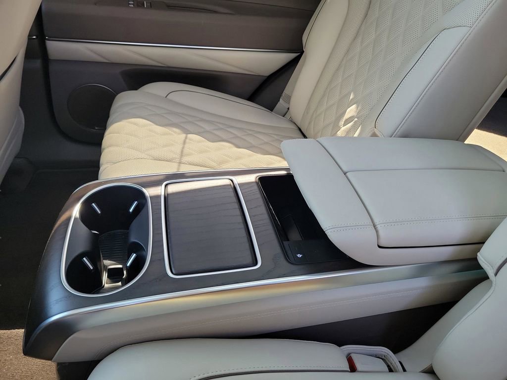 Used 2024 Genesis GV80 3.5T Prestige Signature image 12
