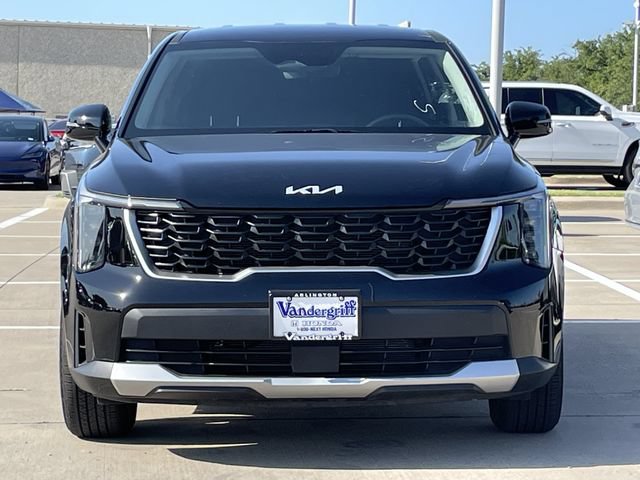 Used 2025 Kia Sorento LX FWD image 6