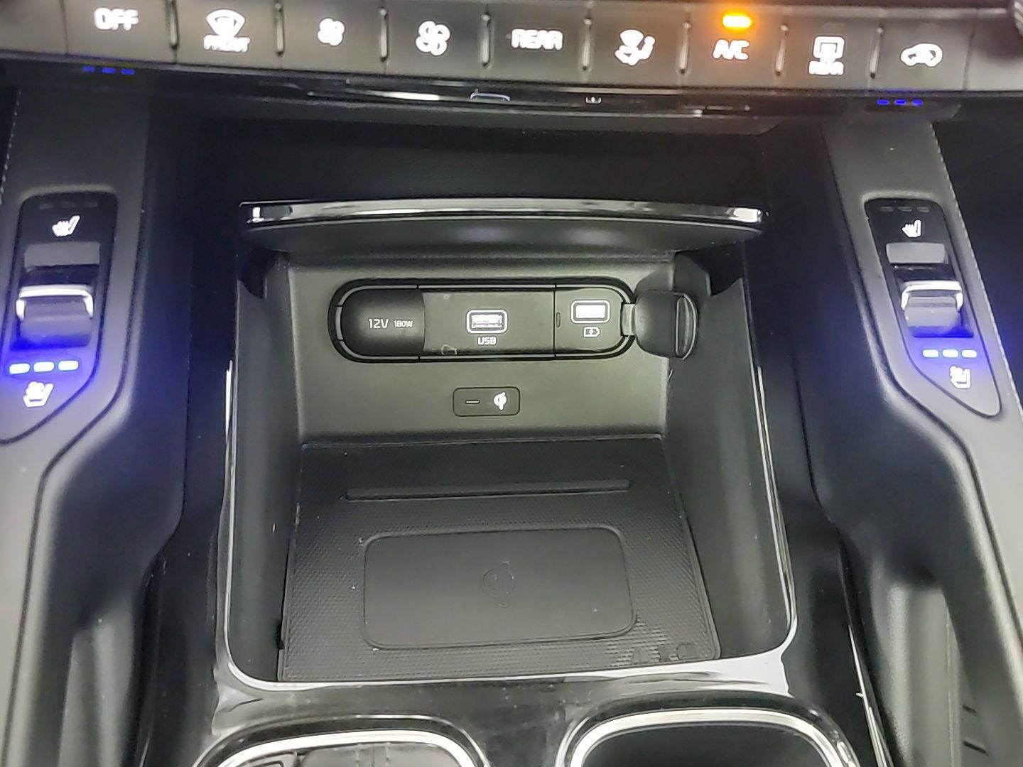 Used 2022 Kia Telluride SX w/ SX Prestige Package image 35