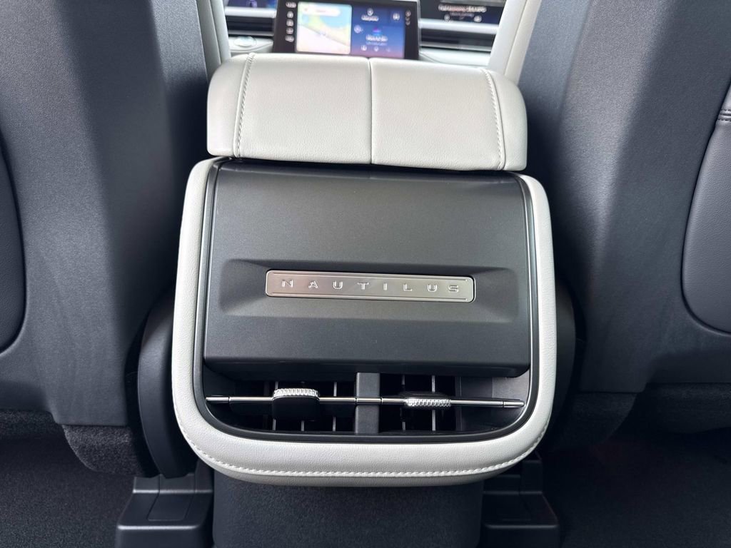 New 2026 Lincoln Nautilus Premier w/ Jet Appearance Package image 16