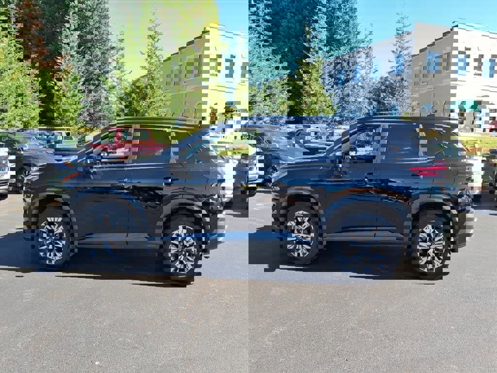 Used 2023 Nissan Rogue SV image 22