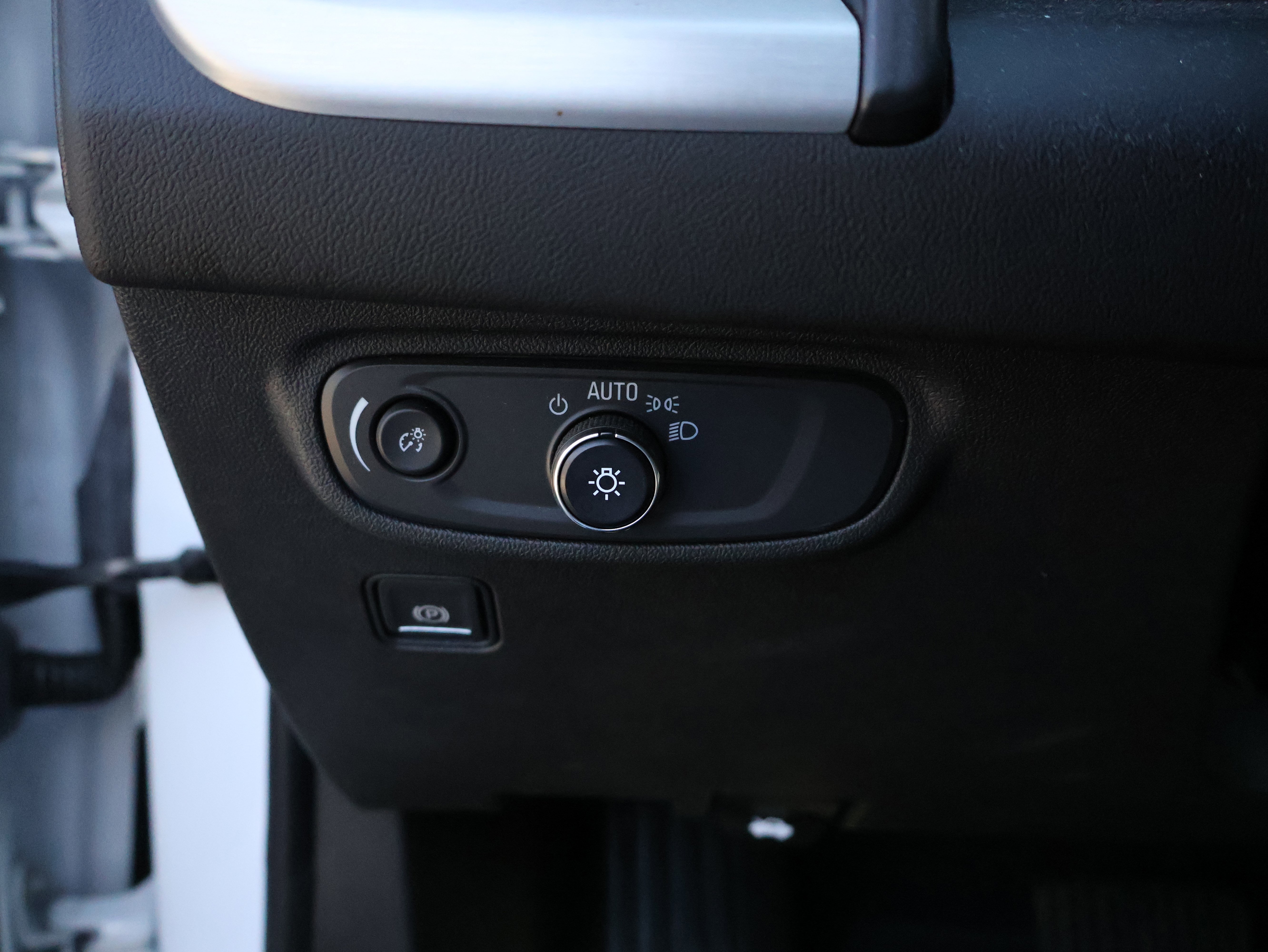 Used 2022 GMC Terrain SLE w/ Driver Convenience Package AWD/4WD image 35