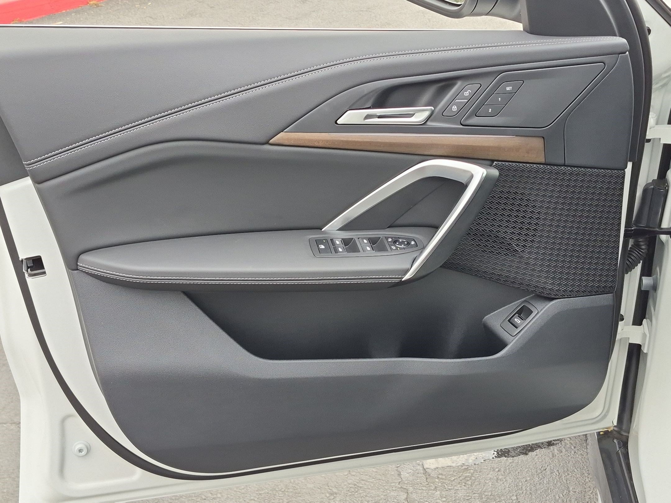 New 2027 BMW X1 xDrive28i AWD/4WD image 14