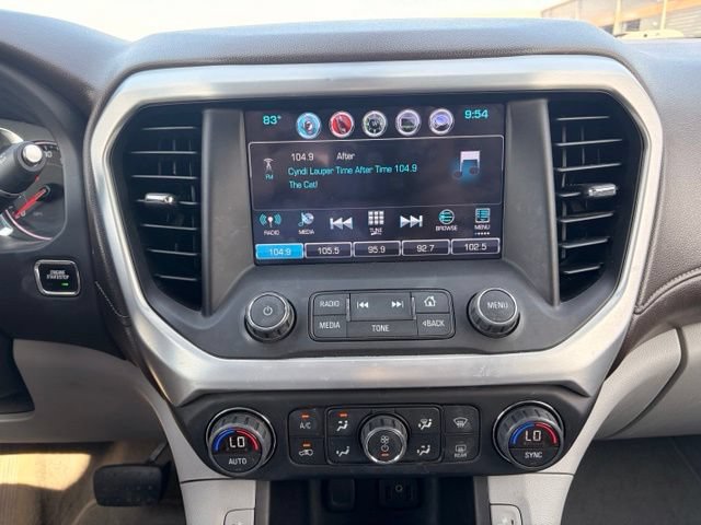 Used 2017 GMC Acadia SLT AWD/4WD image 16
