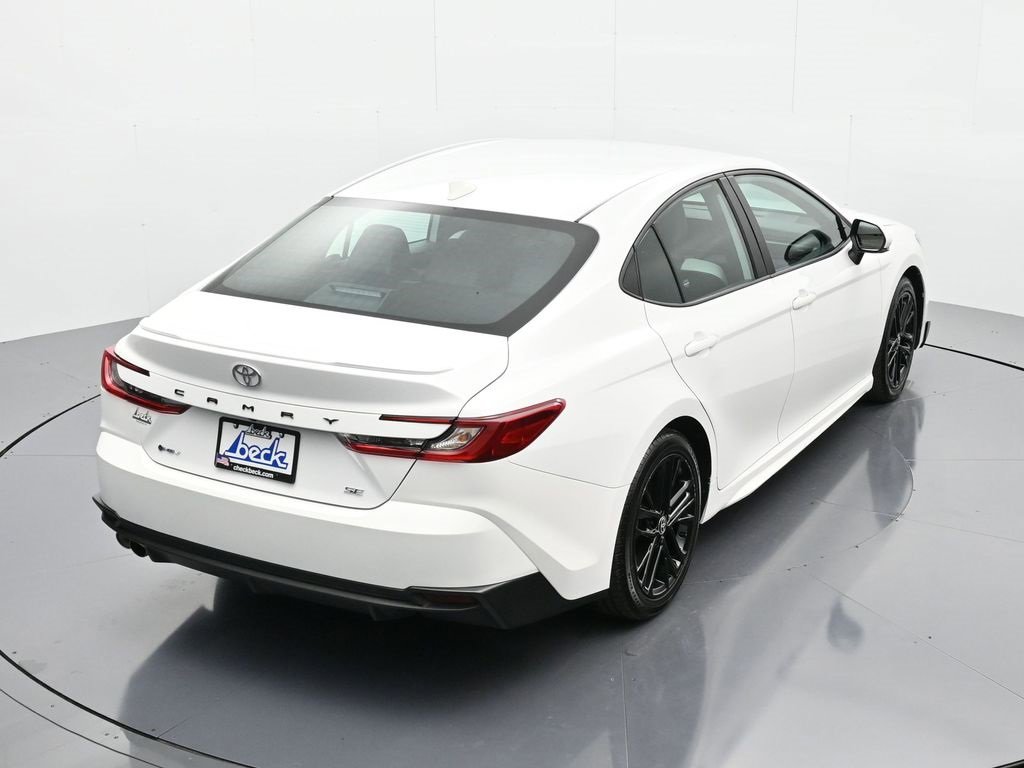 Used 2025 Toyota Camry SE image 31