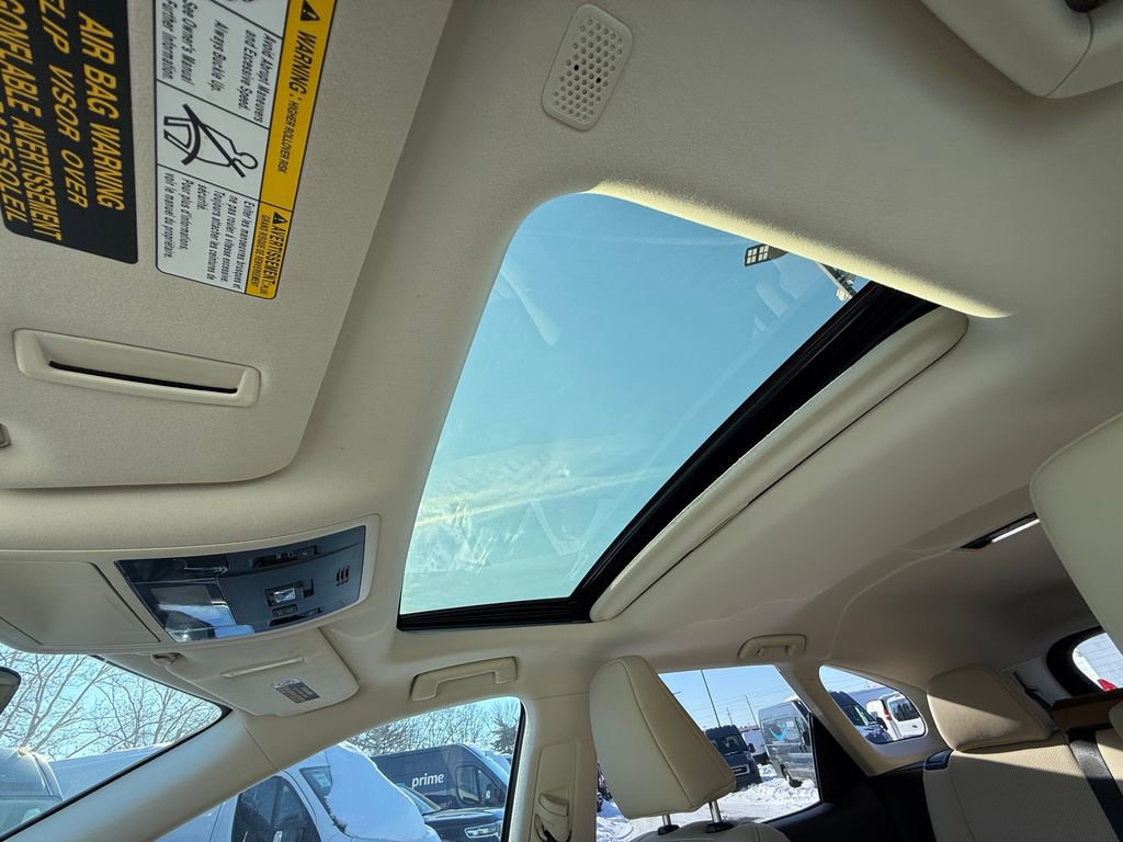 Used 2022 Lexus RX 350L 350L w/ Premium Package image 27