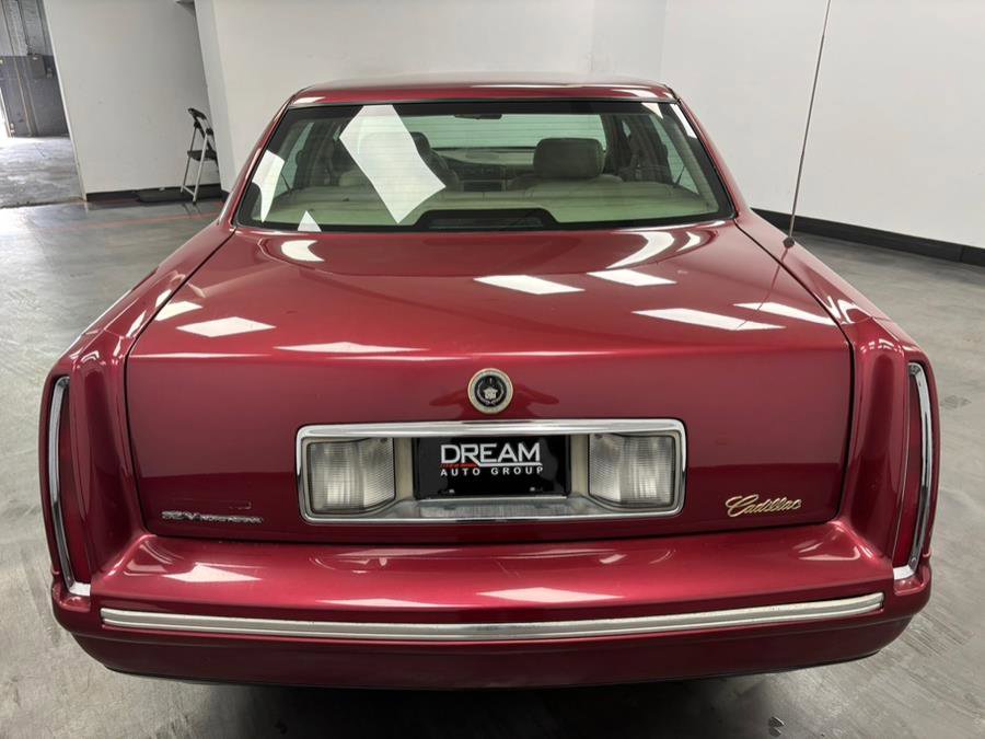 Used 1997 Cadillac De Ville Sedan w/ Comfort/Convenience Pkg image 6