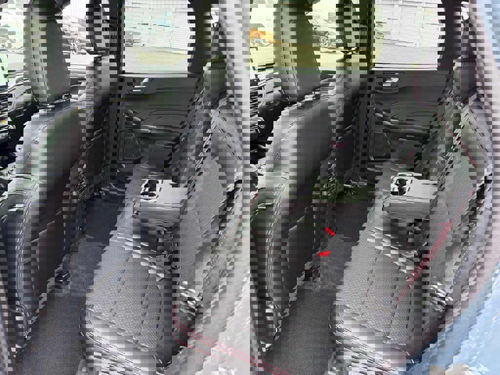 New 2026 Ford Escape ST-Line w/ Tech Pack #1 image 31