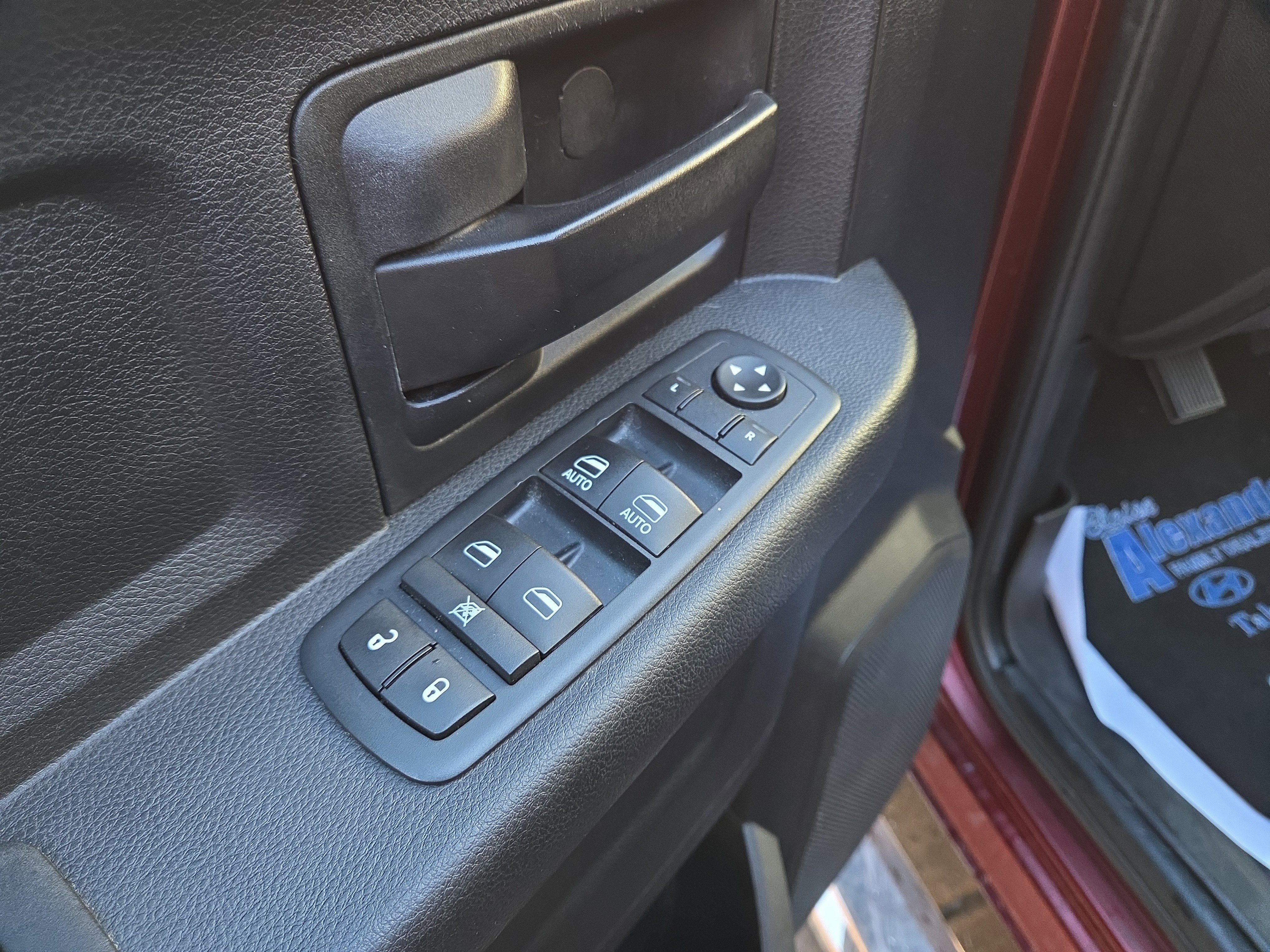 Used 2016 RAM 1500 Express image 16