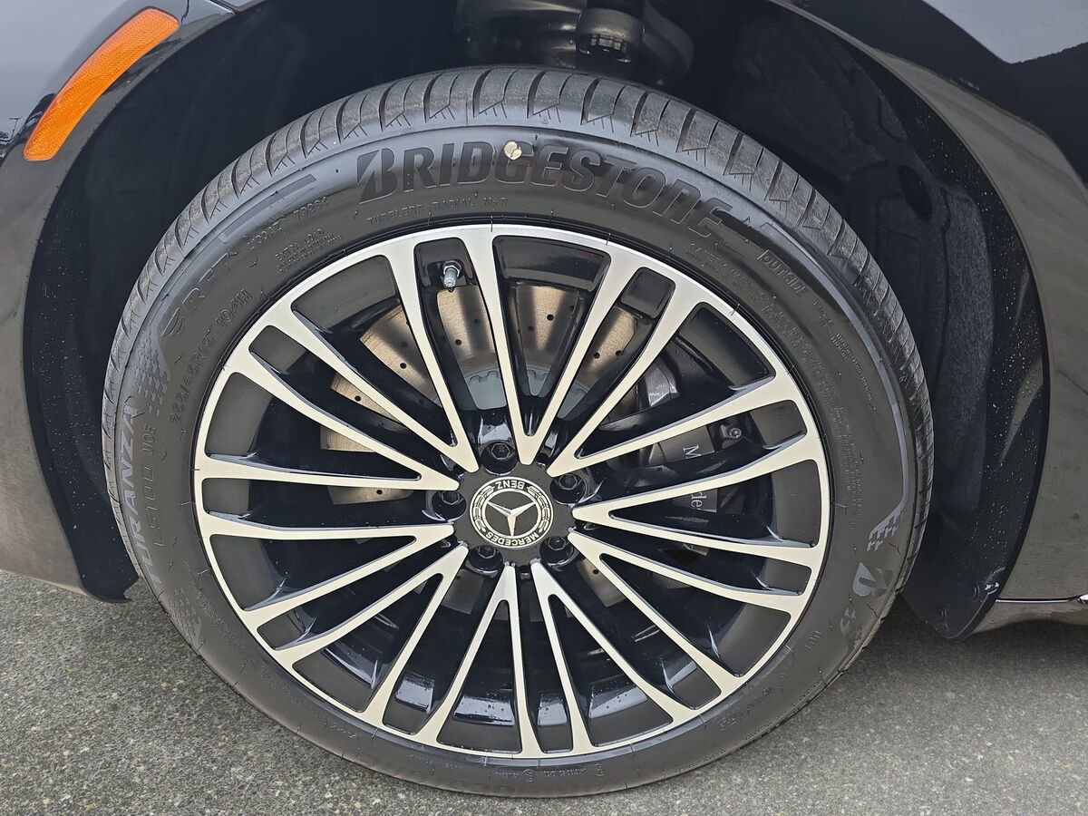 New 2026 Mercedes-Benz S 580 4MATIC Sedan image 31