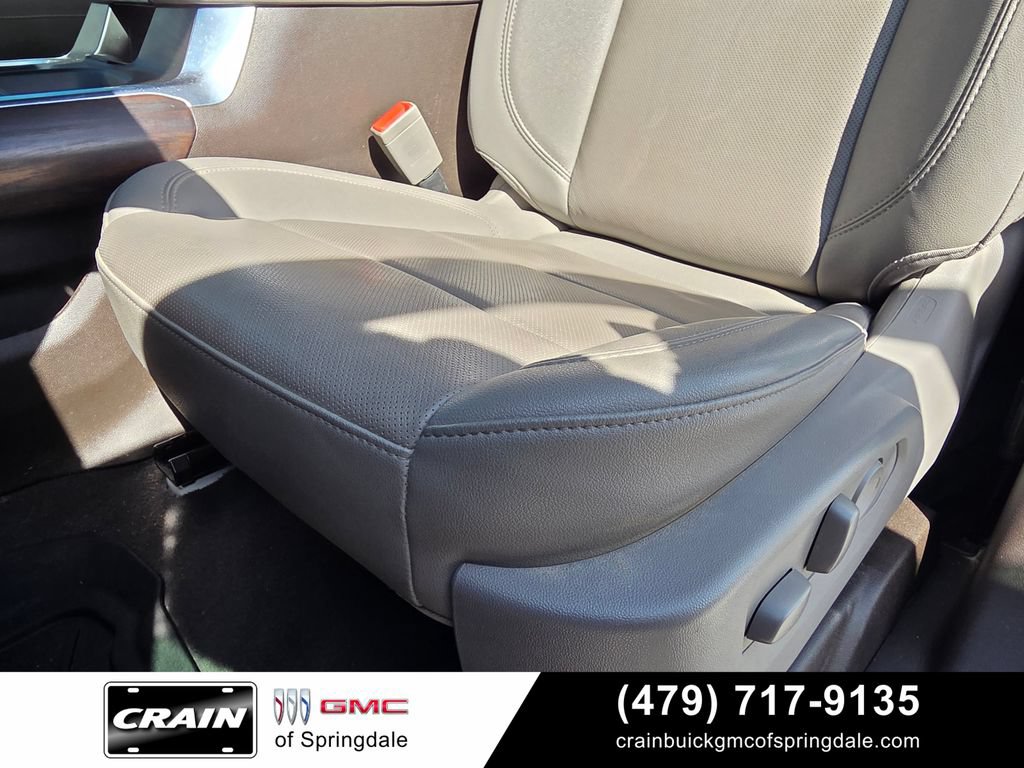 Used 2024 GMC Sierra 1500 SLT w/ SLT Premium Plus Package AWD/4WD image 23