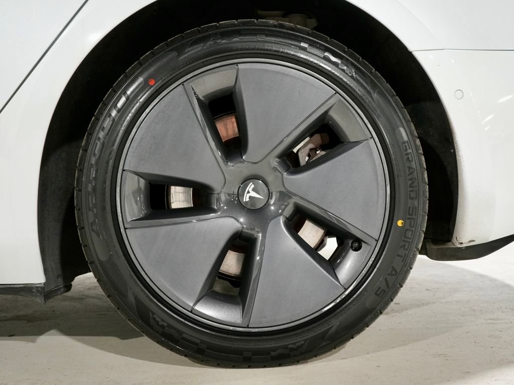Used 2021 Tesla Model 3 Standard Range Plus image 33