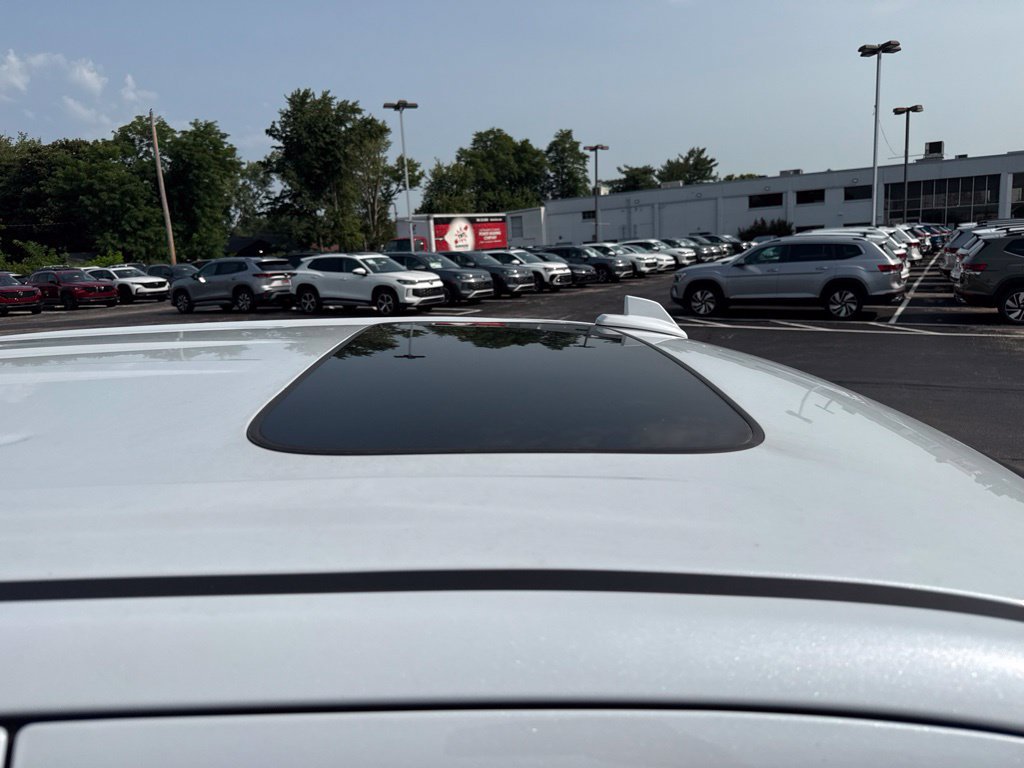 Used 2026 Chevrolet Silverado 1500 High Country AWD/4WD image 14
