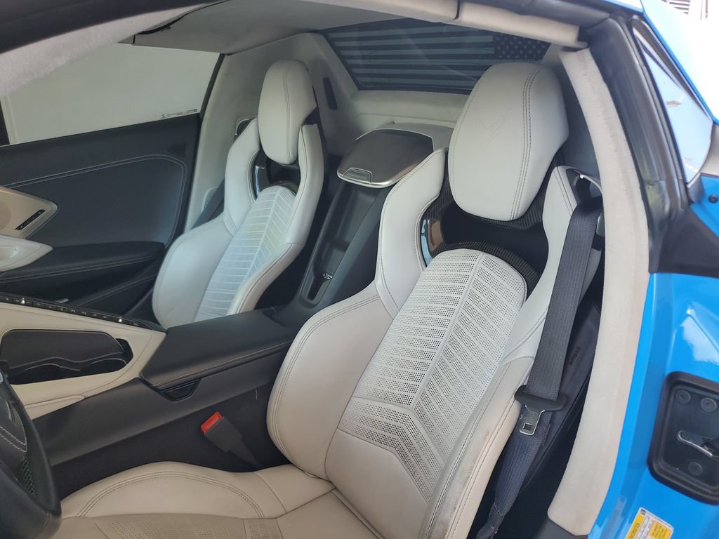 Used 2022 Chevrolet Corvette Stingray Premium Conv w/ Z51 Performance Package RWD image 19