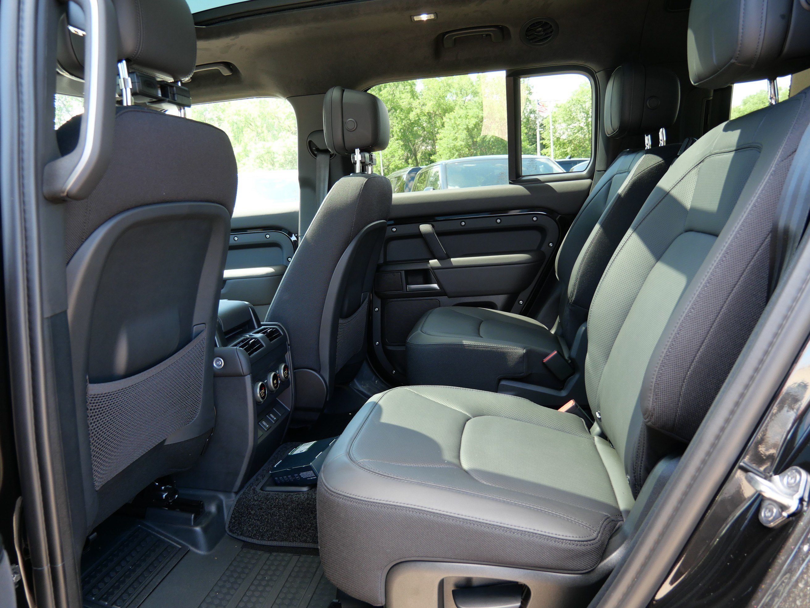 New 2026 Land Rover Defender 130 X AWD/4WD image 6