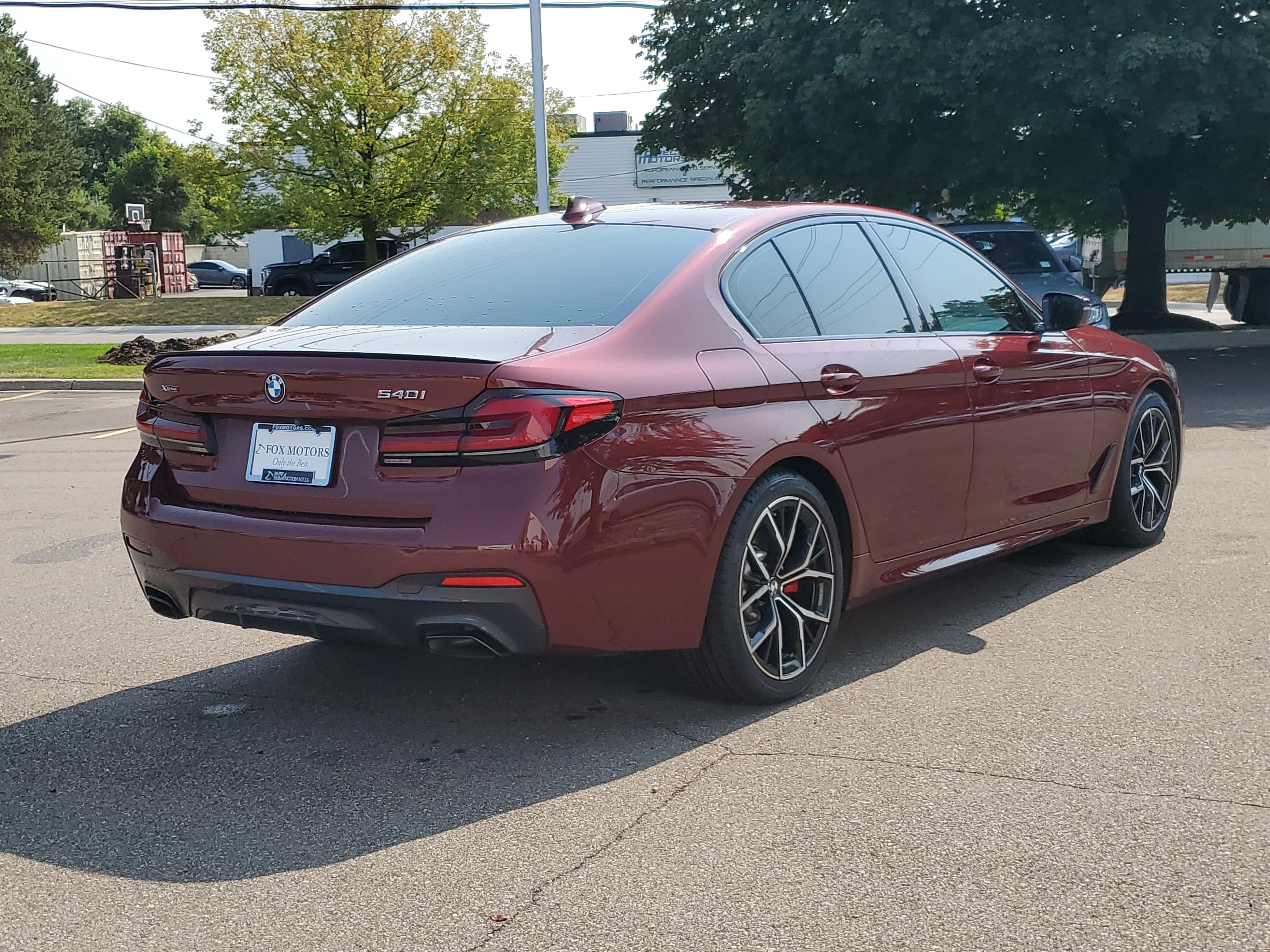 Used 2023 BMW 540i xDrive w/ Executive Package AWD/4WD image 5