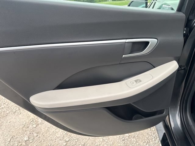 Used 2025 Hyundai Sonata SEL FWD image 19