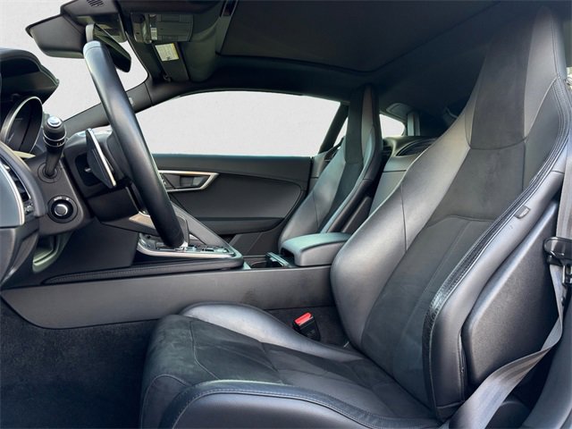 Used 2018 Jaguar F-TYPE Base image 10