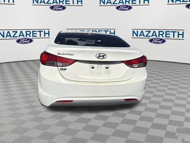 Used 2013 Hyundai Elantra GLS w/ Preferred Pkg image 6
