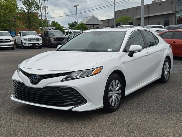 Used 2020 Toyota Camry LE w/ Sunroof Package FWD image 1
