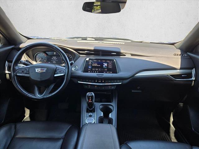 Used 2021 Cadillac XT4 Premium Luxury FWD image 18